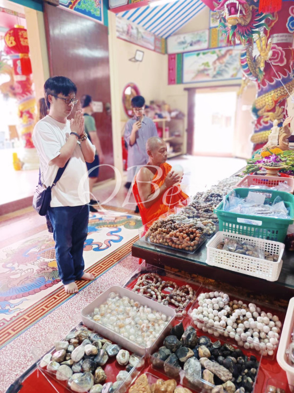 「親飛泰國選貨，杜絕假貨」